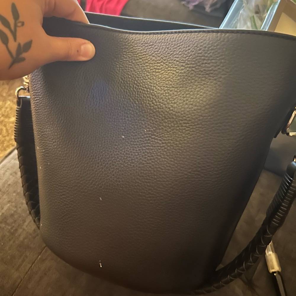 Elegant Black Leather Women's Bag